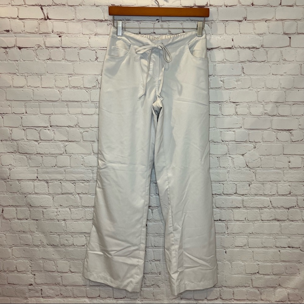 Grey’s Anatomy Cream/Off White Scrub Pants